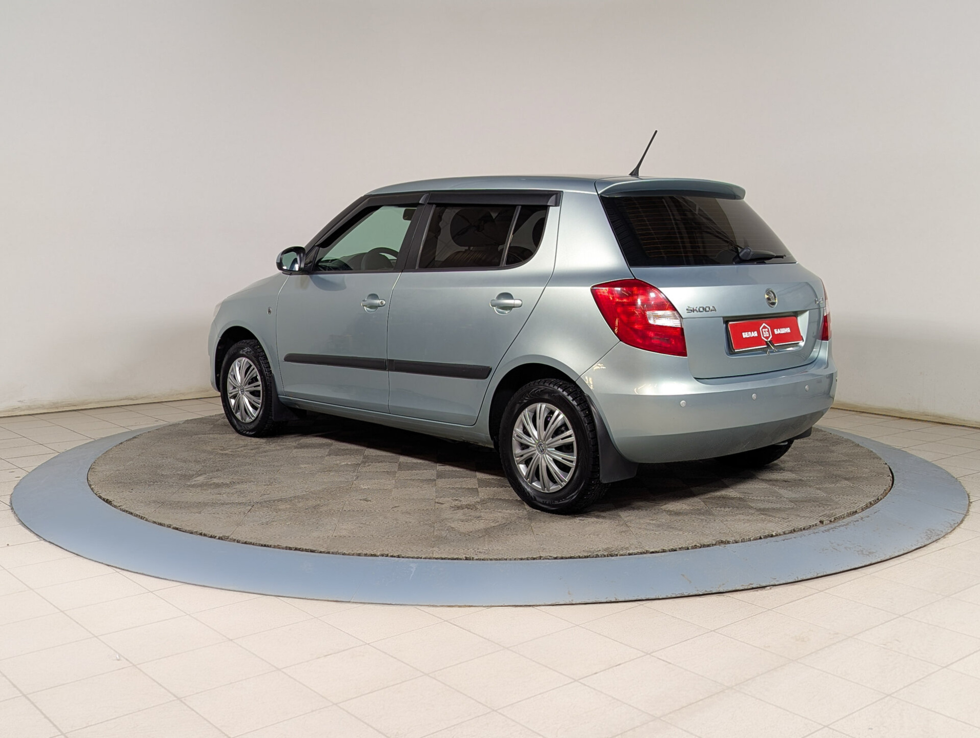 Skoda Fabia 2013 Зеленый