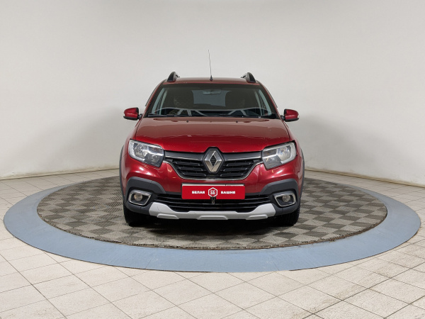 Renault Sandero 2019 Красный