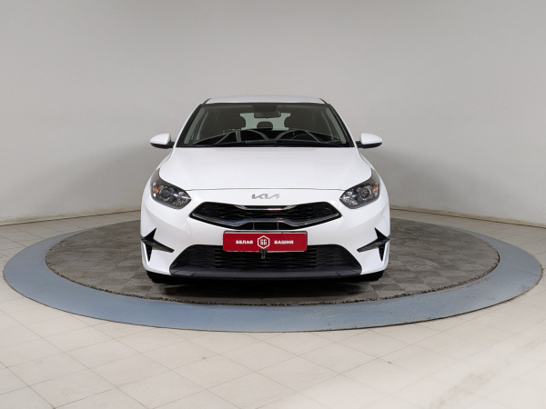 Kia Ceed 2022 Белый