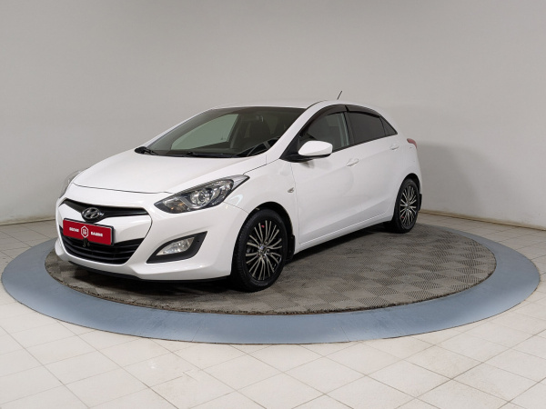 Hyundai i30 2013 Белый