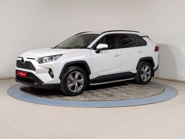 Toyota RAV4 2021 Белый