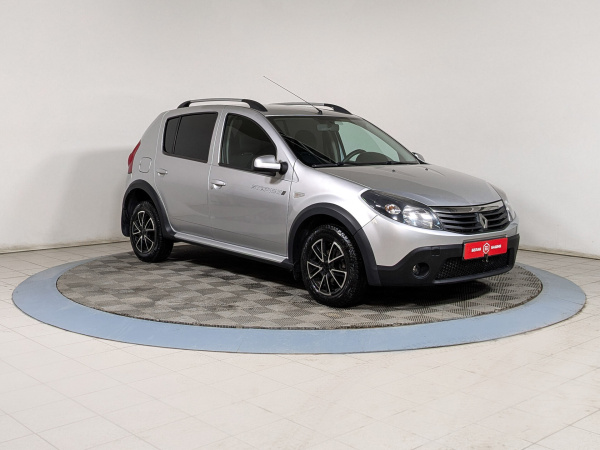 Renault Sandero 2014 Серый