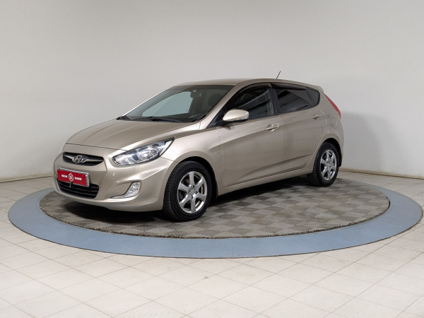 Hyundai Solaris 2011 Серый