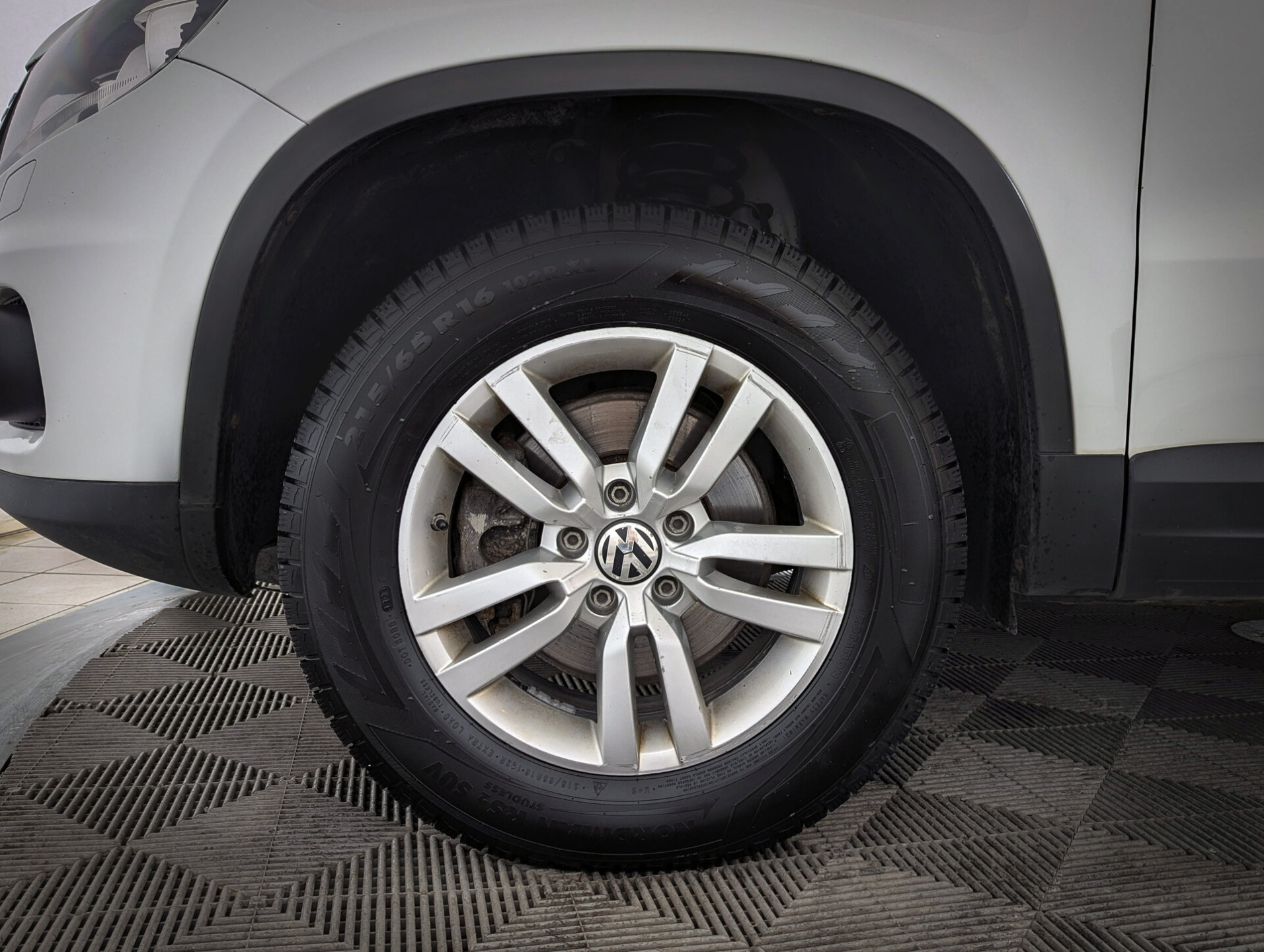 Volkswagen Tiguan 2014 Белый