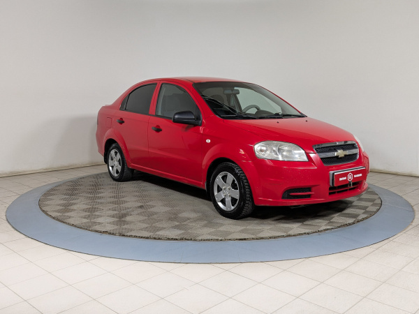 Chevrolet Aveo 2010 Красный