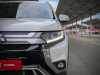 Mitsubishi Outlander 2019 Белый