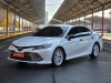 Toyota Camry 2019 Белый