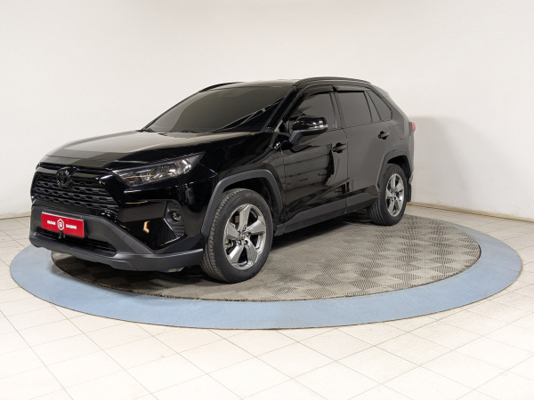 Toyota RAV4 2020 Черный