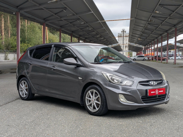 Hyundai Solaris 2012 Серый