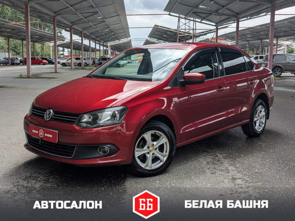 Volkswagen Polo 2010 Красный