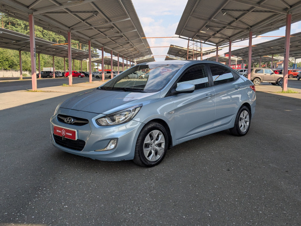 Hyundai Solaris 2011 Голубой
