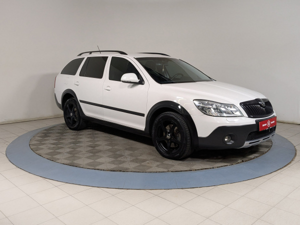 Skoda Octavia 2012 Белый