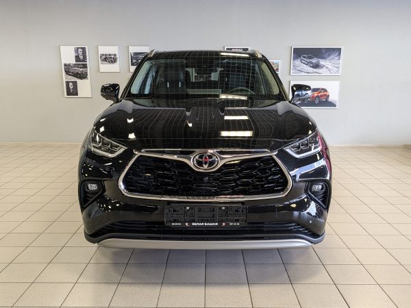 Toyota Highlander 2025 черный