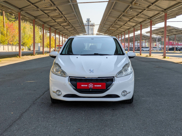 Peugeot 208 2013 Белый