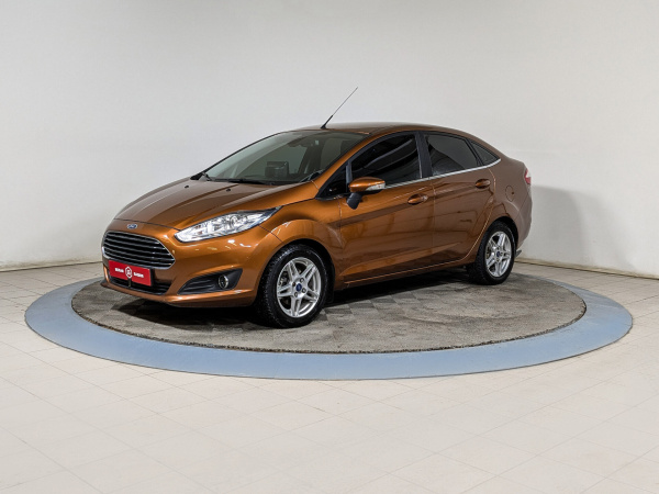 Ford Fiesta 2015 Коричневый