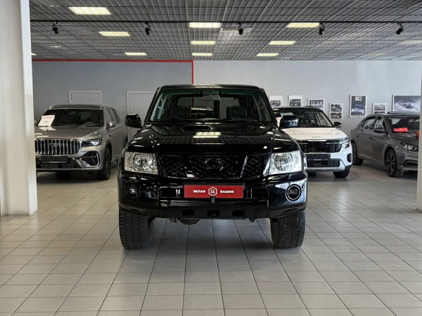 Nissan Patrol 2009 Черный