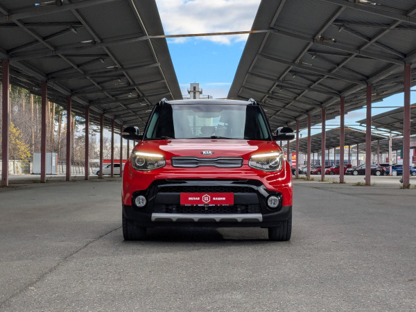 Kia Soul 2018 Красный