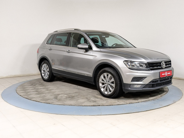 Volkswagen Tiguan 2018 Серебряный