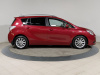 Toyota Verso 2010 Красный