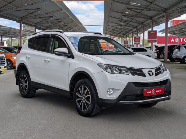 Toyota RAV4 2015 Белый