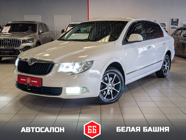 Skoda Superb 2012 Белый