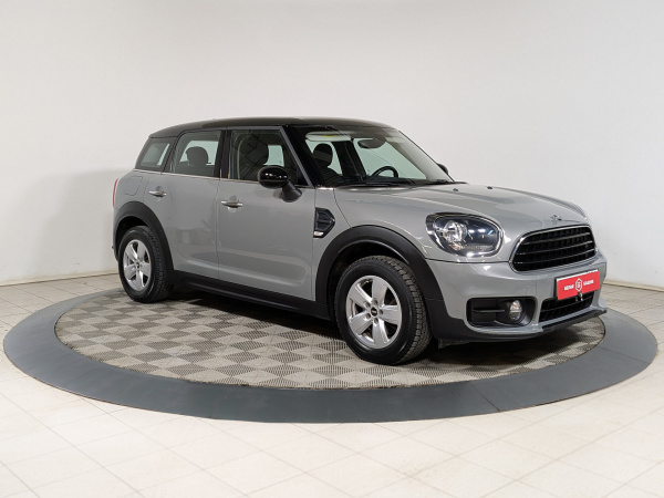 Mini Countryman 2018 Серый