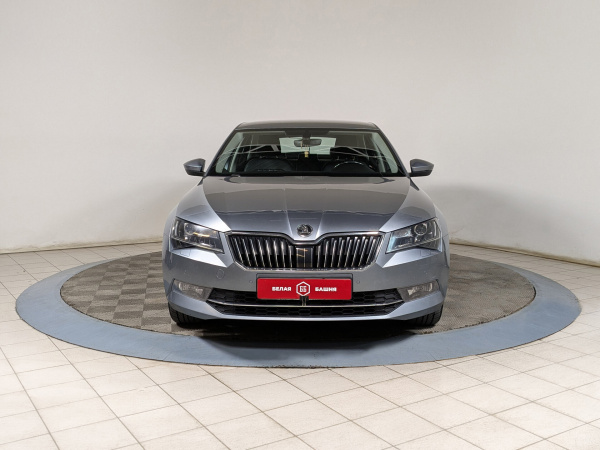 Skoda Superb 2018 Серый