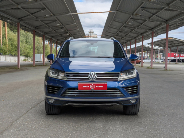 Volkswagen Touareg 2016 Синий