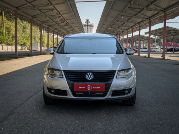 Volkswagen Passat 2006 Серый