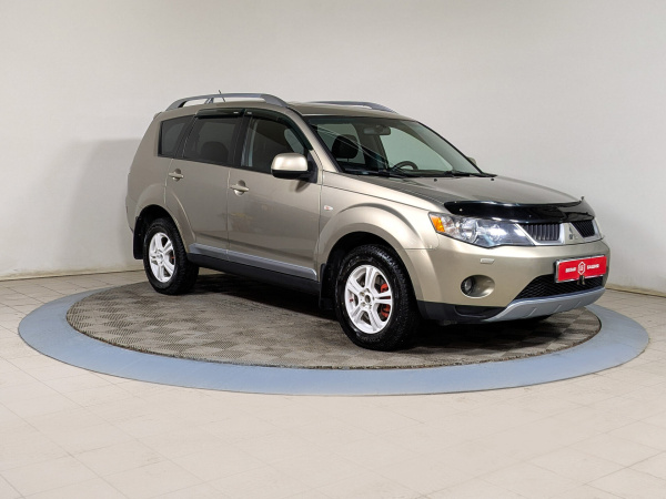 Mitsubishi Outlander 2007 Бежевый
