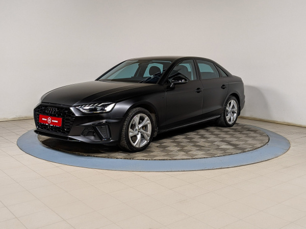 Audi A4 2020 Черный