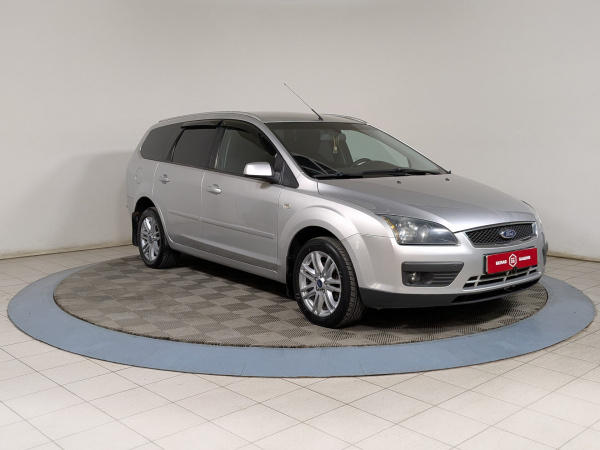 Ford Focus 2006 Серебряный
