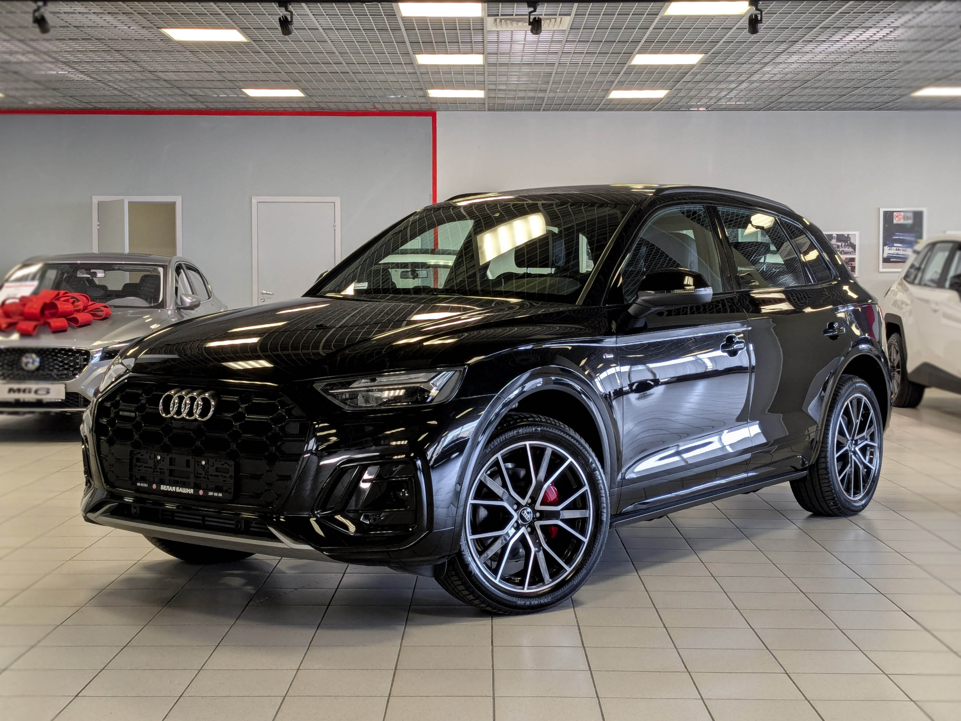 Audi Q5 L 2026 черный