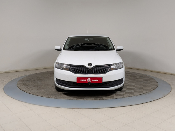 Skoda Rapid 2019 Белый