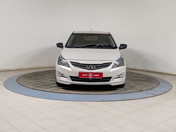 Hyundai Solaris 2015 Бежевый