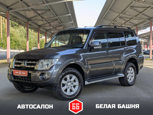 Mitsubishi Pajero 2012 Серый