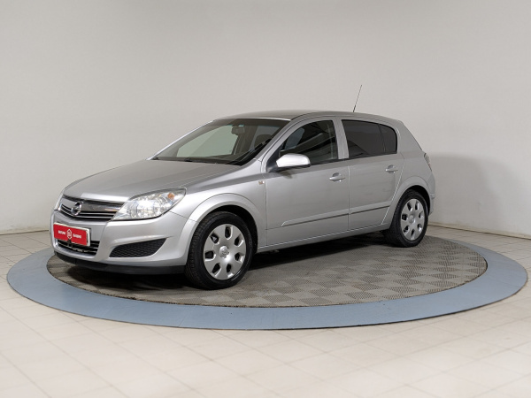 Opel Astra 2008 Серый