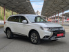 Mitsubishi Outlander 2019 Белый
