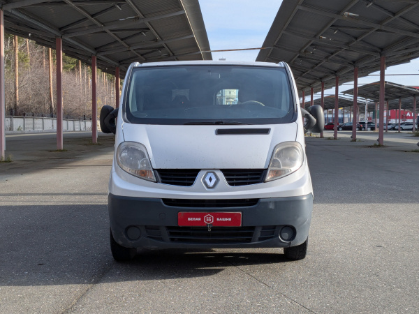 Renault Trafic 2009 Белый