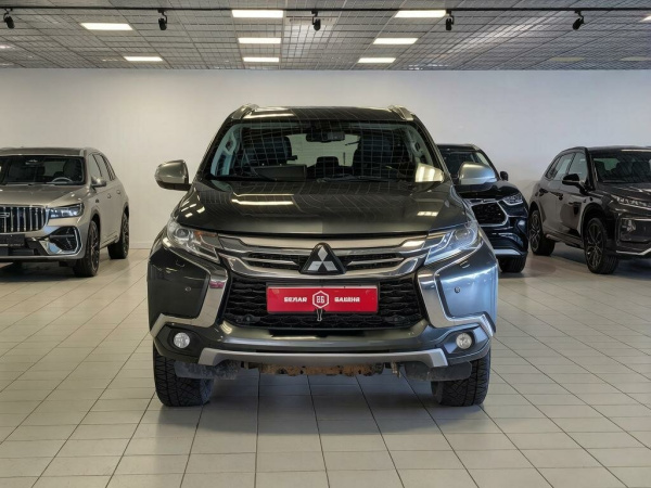 Mitsubishi Pajero Sport 2018 Серый