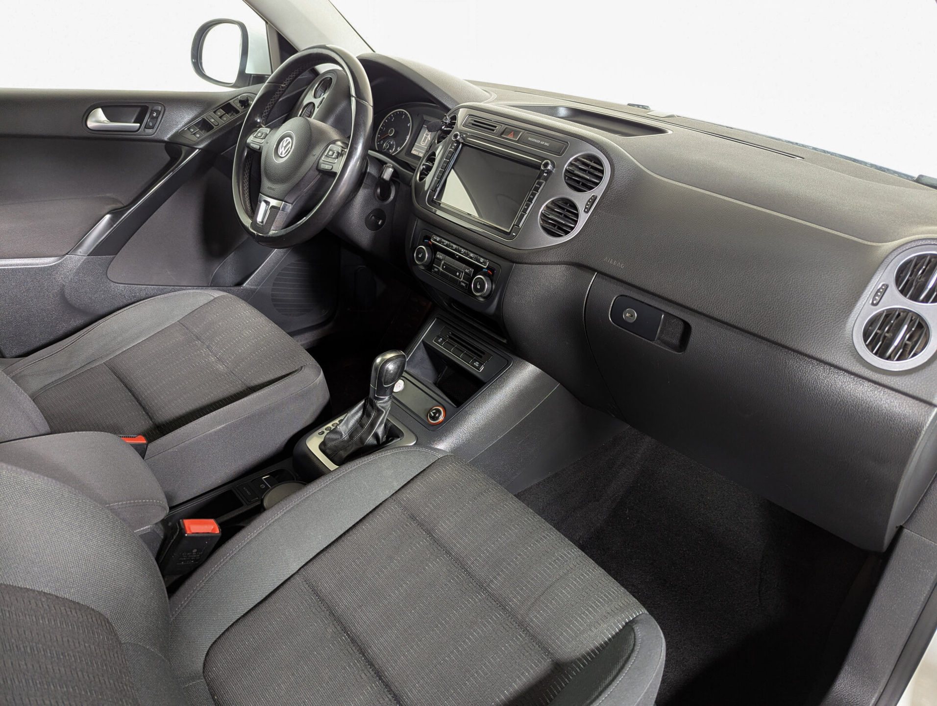 Volkswagen Tiguan 2014 Белый