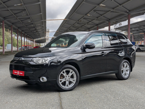 Mitsubishi Outlander 2013 Черный
