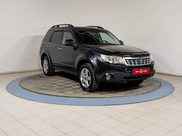 Subaru Forester 2012 Серый