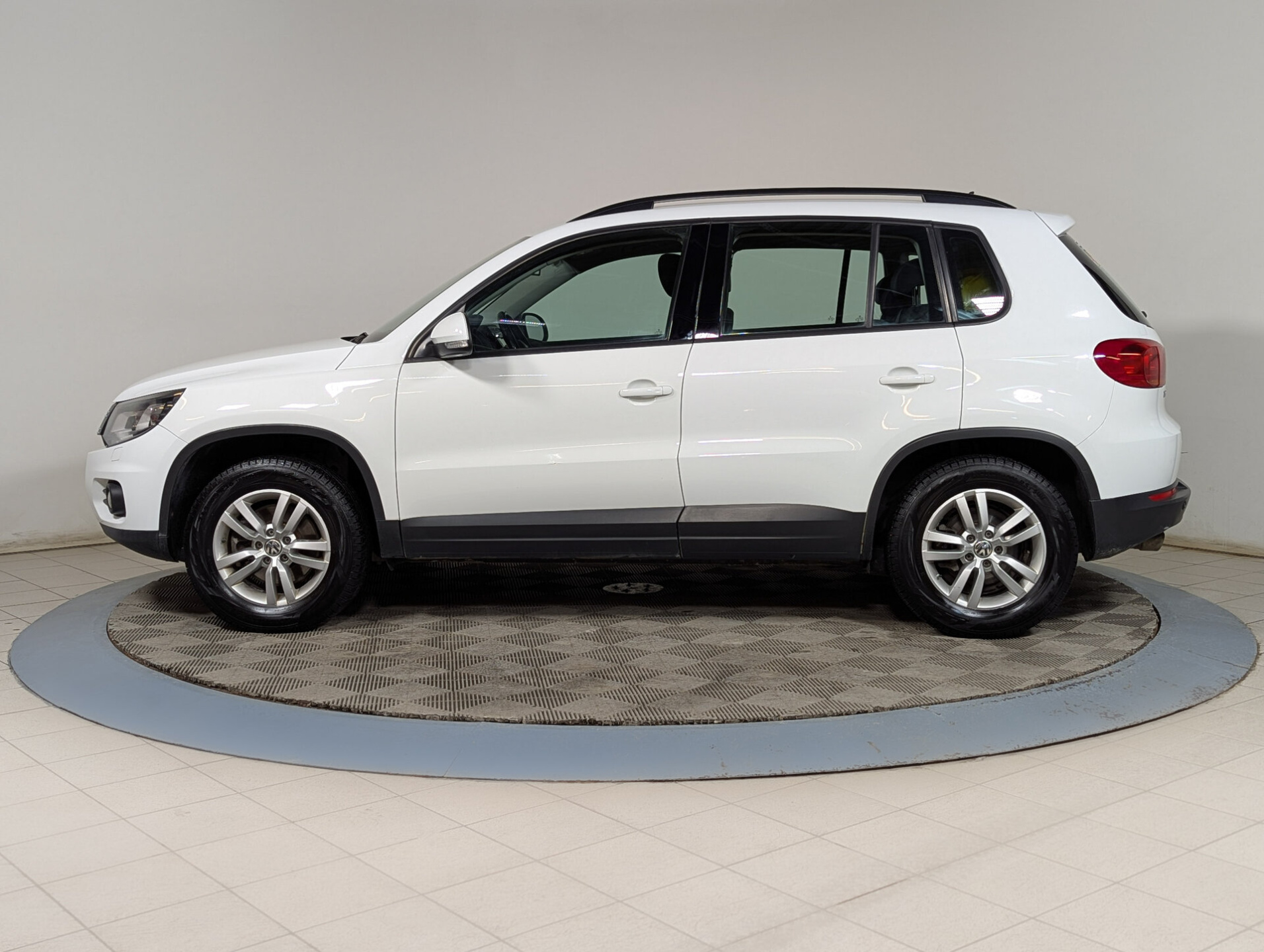 Volkswagen Tiguan 2014 Белый