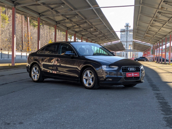 Audi A4 2013 Серый