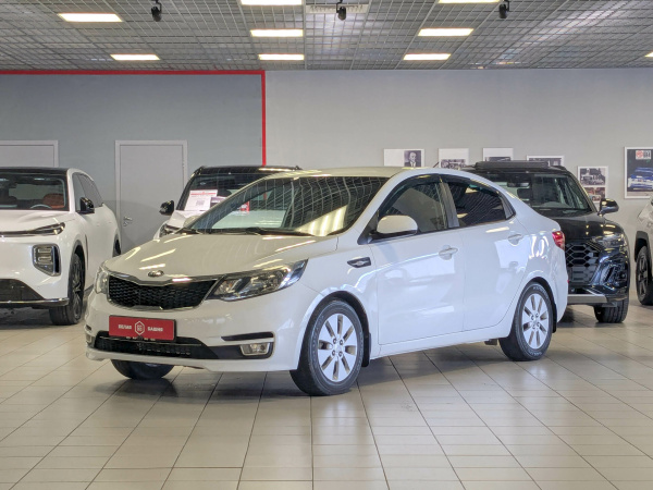 Kia Rio 2016 Белый