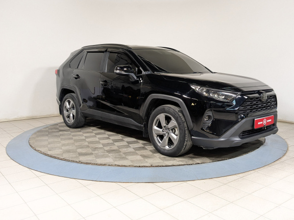 Toyota RAV4 2020 Черный