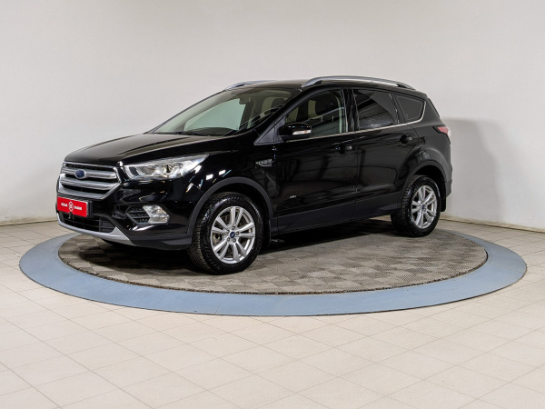 Ford Kuga 2018 Черный