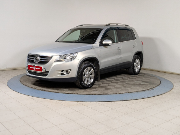 Volkswagen Tiguan 2011 Серебряный