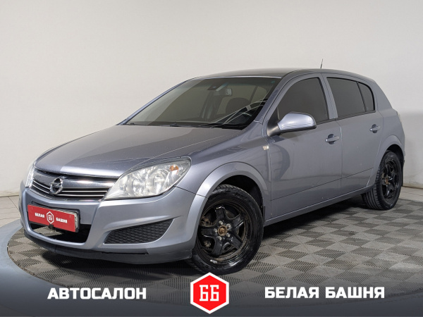 Opel Astra 2011 Серебряный